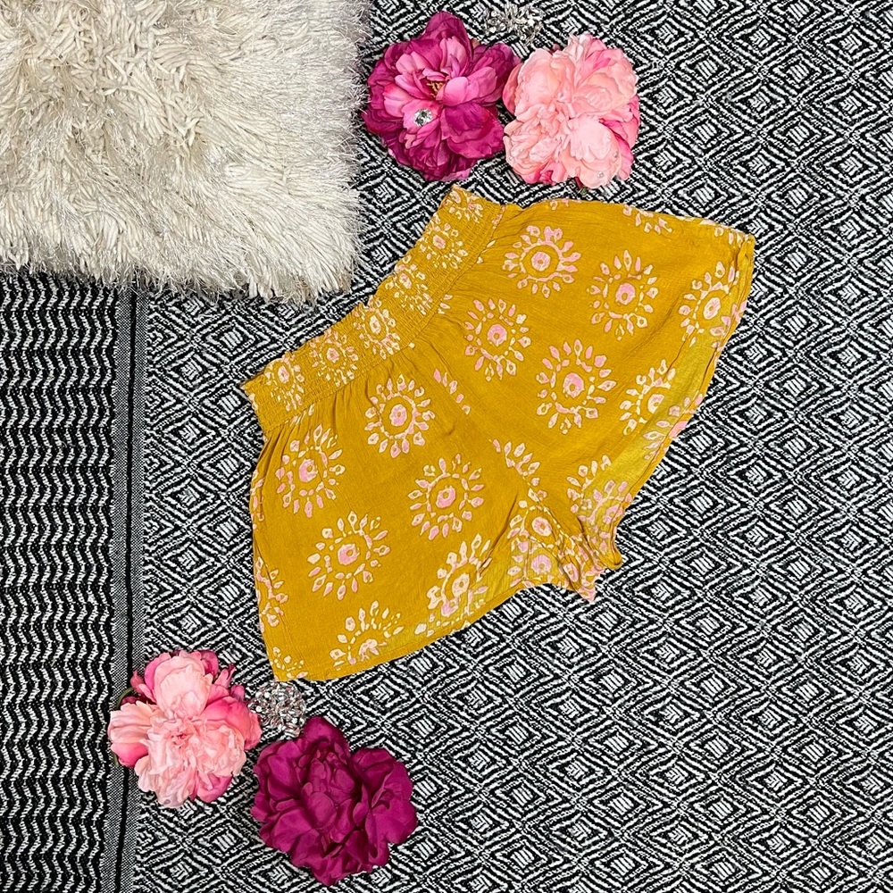 Urban Outfitters Smocked Boho Shorts Women size L